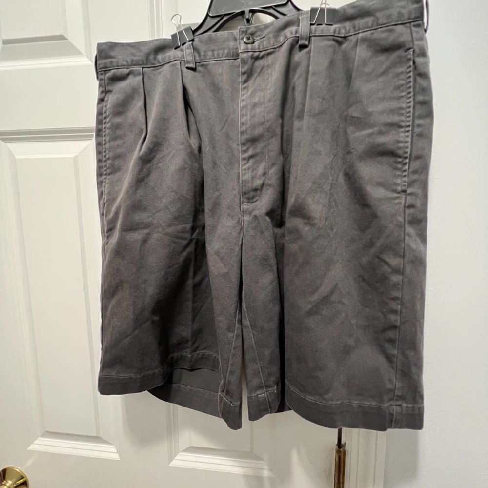 Ralph Lauren  size 36 Tyler shorts gray